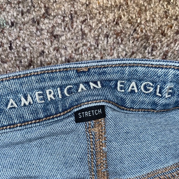American Eagle ripped jeans. - Picture 4 of 4